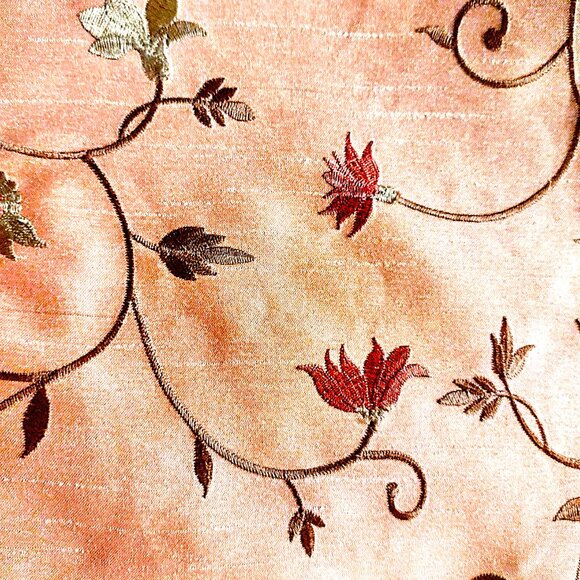 Pier 1 Imports Embroidered Table Runner w/Tassels (Poly, Silk Nub Texture) 72x14 - Picture 3 of 9